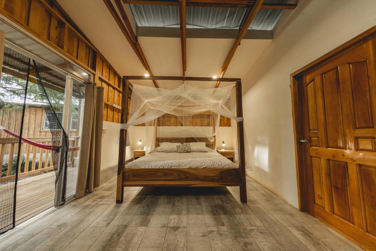 Calalas Lodge Nindiri Exterior photo