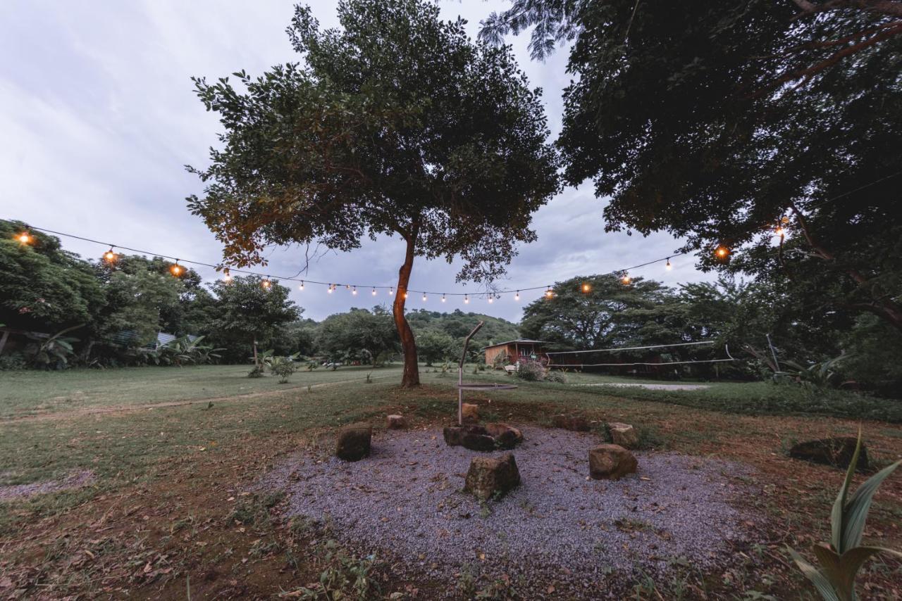 Calalas Lodge Nindiri Exterior photo